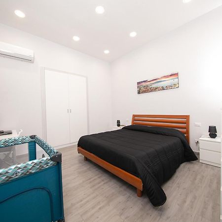 Casa Vacanze Alma B&B Grazioso Appartamento Sul Lungomare Di Pozzuoli A 300Mt Dal Centro E Dal Rione Terra By Movery 외부 사진