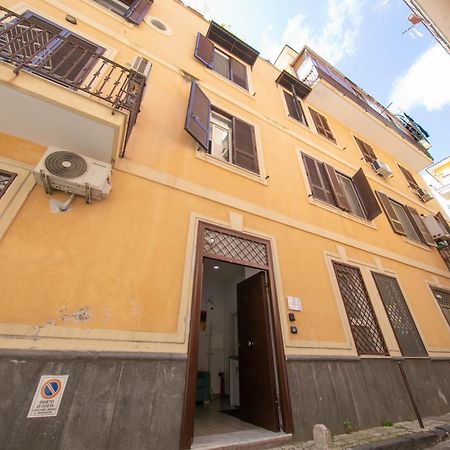 Casa Vacanze Alma B&B Grazioso Appartamento Sul Lungomare Di Pozzuoli A 300Mt Dal Centro E Dal Rione Terra By Movery 외부 사진